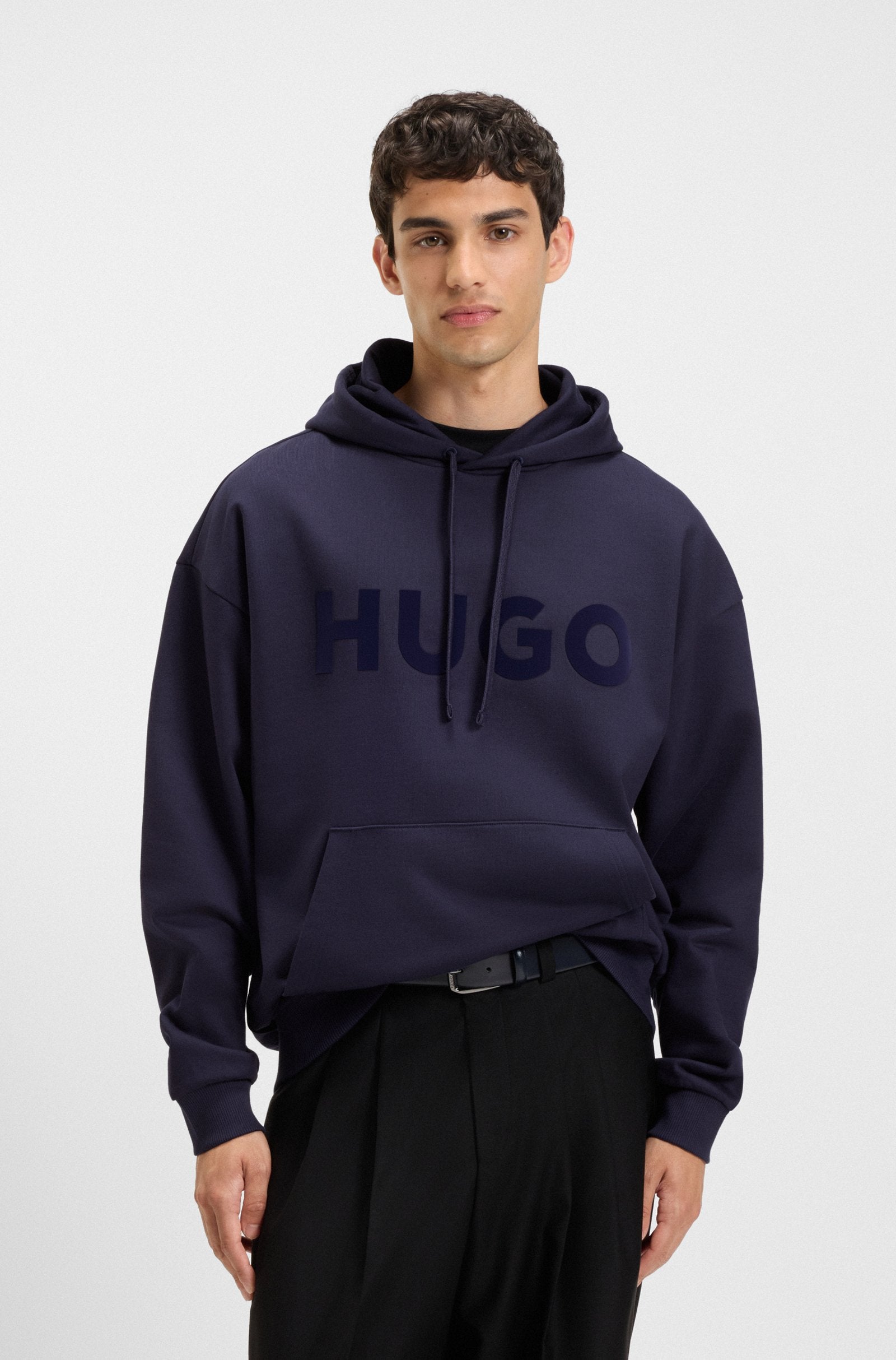 Sudadera oversize fit con capucha en felpa de algodón con logo reflectante