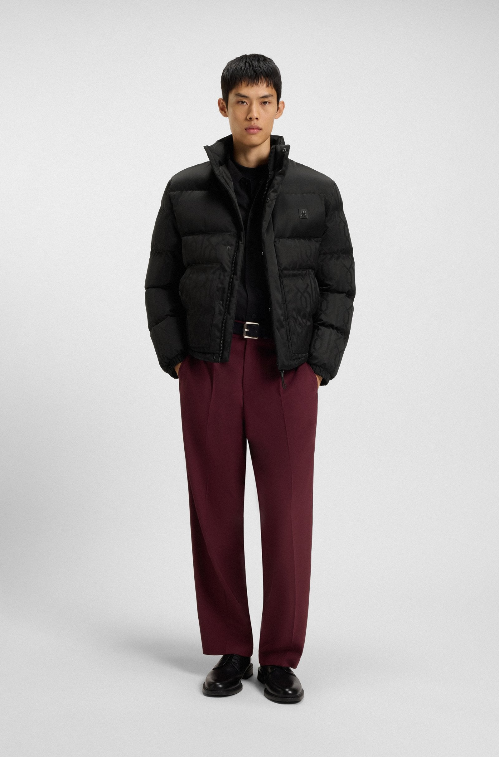 Cazadora repelente al agua con motivo en jacquard