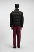 Cazadora repelente al agua con motivo en jacquard