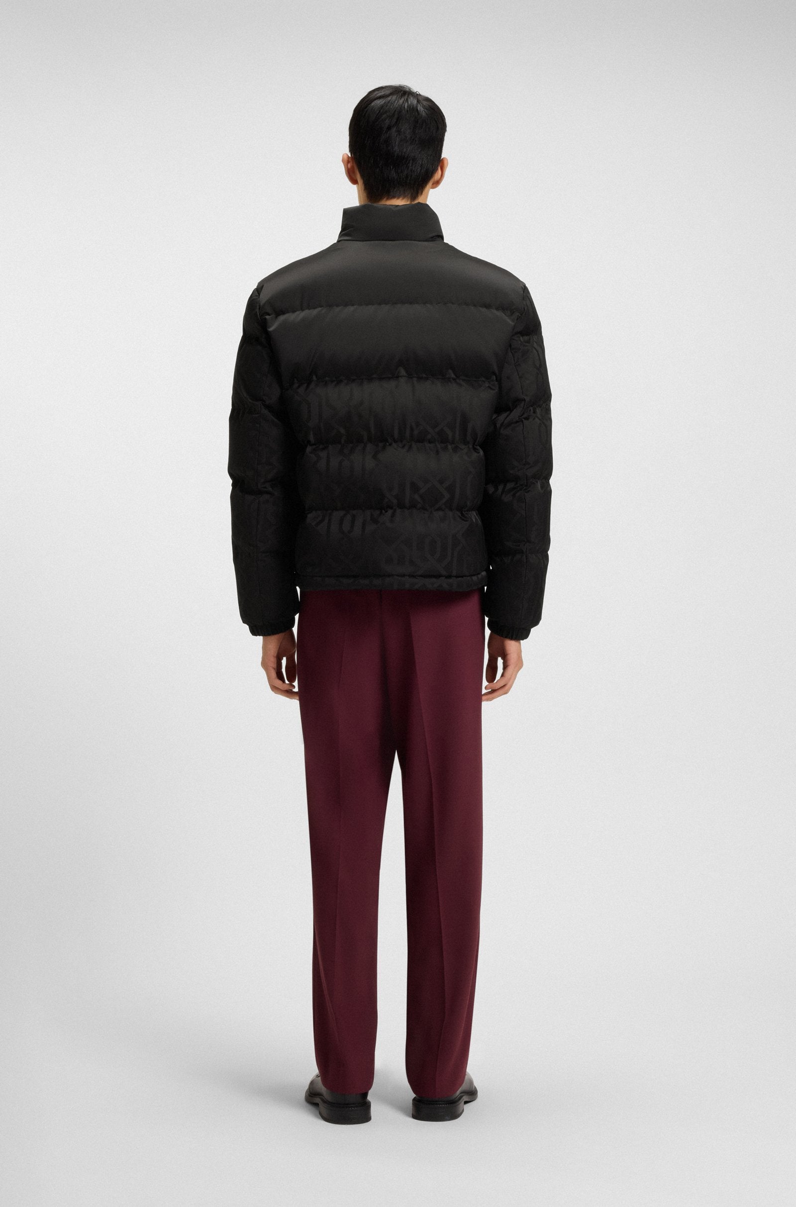 Cazadora repelente al agua con motivo en jacquard