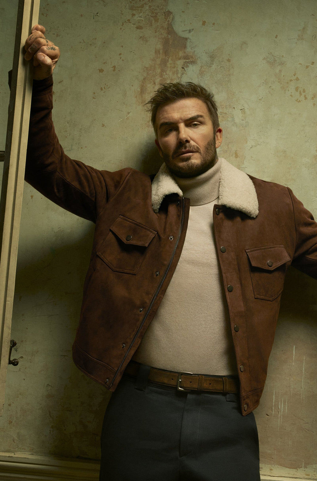 Cazadora de piel BECKHAM x BOSS con cuello de piel