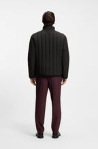 Chaqueta guateada con detalle de logo